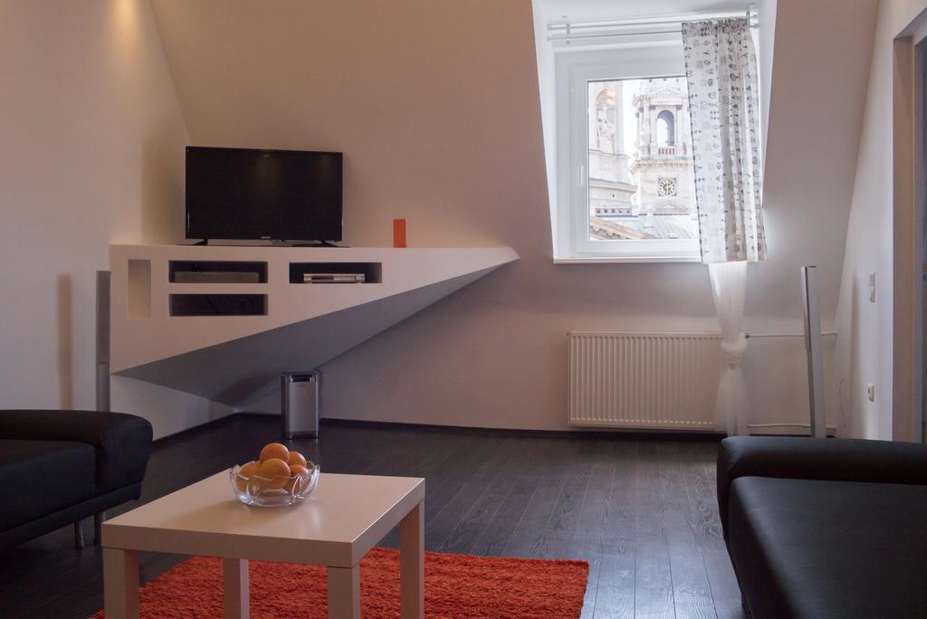 Helena Apartment With View On St. Stephan'S Basilica بودابست المظهر الخارجي الصورة