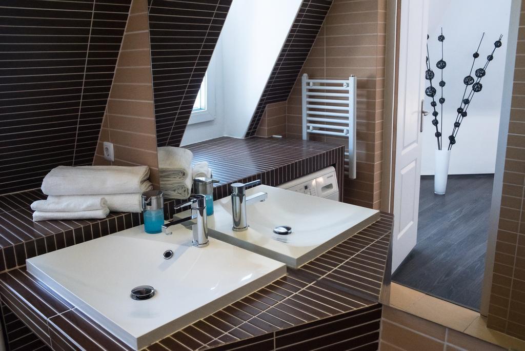 Helena Apartment With View On St. Stephan'S Basilica بودابست المظهر الخارجي الصورة